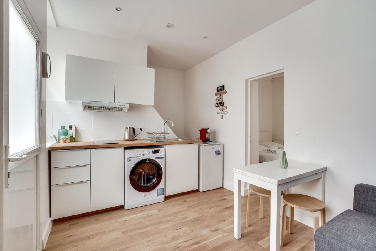 Apartment 3 People Close Eiffel Tower By Weekome Paris Bagian luar foto