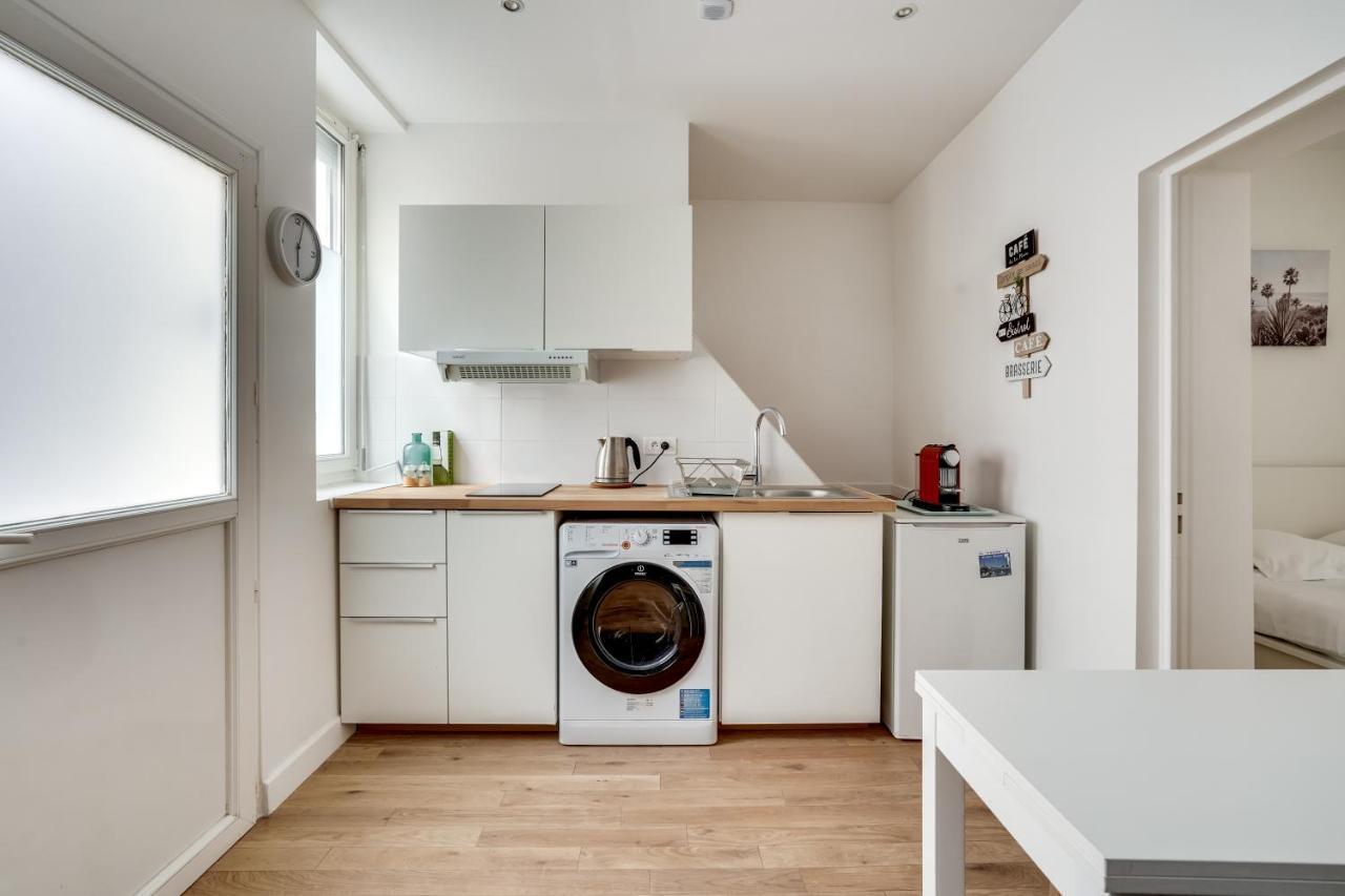 Apartment 3 People Close Eiffel Tower By Weekome Paris Bagian luar foto